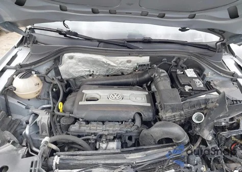 2017 Volkswagen Tiguan 2.0T Wolfsburg Edition z USA, uszkodzony, nr VIN WVGSV7AX9HW504047